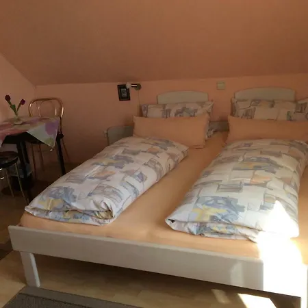 Homestay Gastehaus Wengert Ahausen (Baden-Wurttemberg)