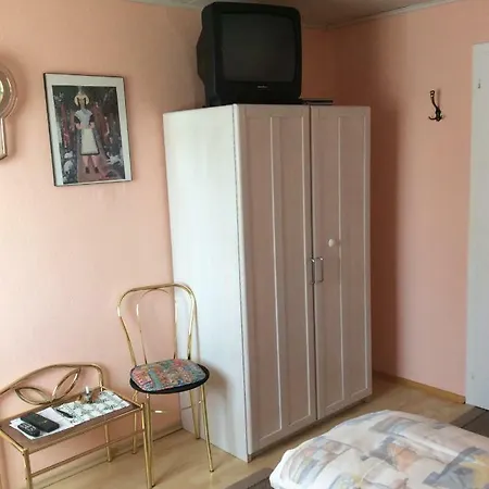 Homestay Gastehaus Wengert *